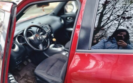 Nissan Juke II, 2012 год, 1 080 000 рублей, 13 фотография