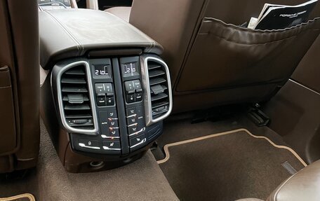 Porsche Cayenne III, 2016 год, 5 950 000 рублей, 8 фотография