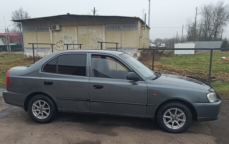 Hyundai Accent II, 2004 год, 225 000 рублей, 2 фотография