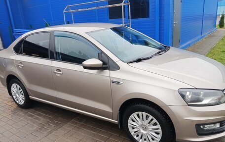 Volkswagen Polo VI (EU Market), 2015 год, 1 050 000 рублей, 2 фотография