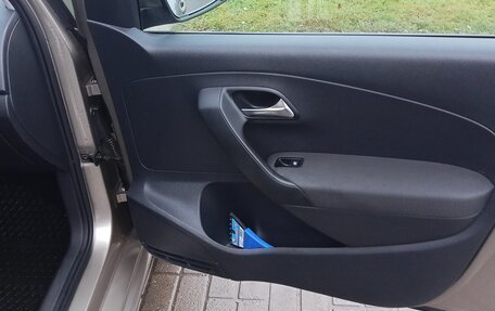 Volkswagen Polo VI (EU Market), 2015 год, 1 050 000 рублей, 9 фотография