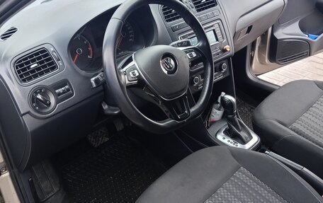 Volkswagen Polo VI (EU Market), 2015 год, 1 050 000 рублей, 8 фотография