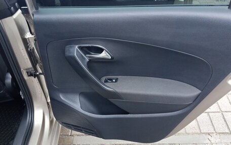 Volkswagen Polo VI (EU Market), 2015 год, 1 050 000 рублей, 17 фотография