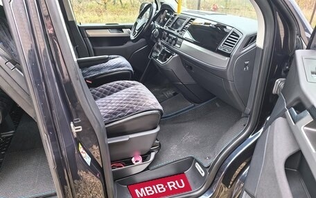 Volkswagen Multivan T6 рестайлинг, 2018 год, 3 900 000 рублей, 17 фотография