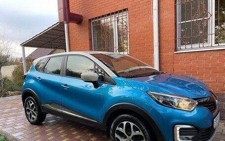 Renault Kaptur I рестайлинг, 2017 год, 1 490 000 рублей, 2 фотография