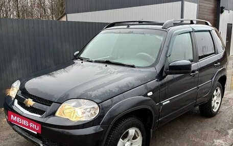 Chevrolet Niva I рестайлинг, 2012 год, 530 000 рублей, 5 фотография