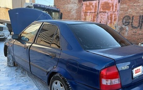 Mazda 323, 1998 год, 115 000 рублей, 3 фотография