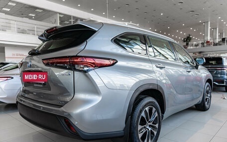 Toyota Highlander, 2025 год, 6 790 000 рублей, 4 фотография