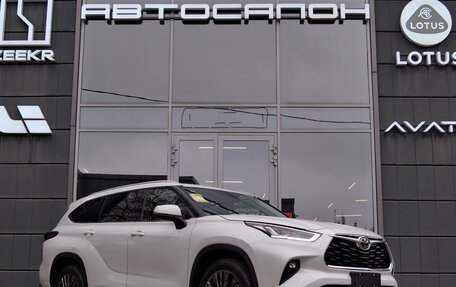Toyota Highlander, 2025 год, 5 950 000 рублей, 1 фотография