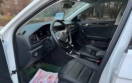 Volkswagen T-Roc I, 2022 год, 2 225 000 рублей, 3 фотография