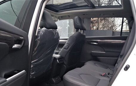 Toyota Highlander, 2025 год, 5 950 000 рублей, 27 фотография