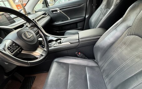 Lexus RX IV рестайлинг, 2018 год, 3 700 000 рублей, 9 фотография