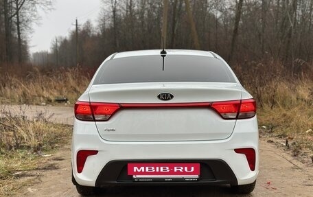 KIA Rio IV, 2018 год, 799 000 рублей, 5 фотография