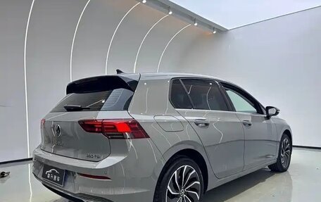 Volkswagen Golf VIII, 2024 год, 2 050 000 рублей, 6 фотография