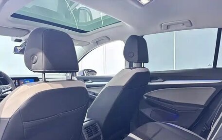 Volkswagen Golf VIII, 2024 год, 2 050 000 рублей, 9 фотография