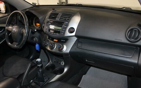 Toyota RAV4, 2011 год, 1 187 000 рублей, 10 фотография