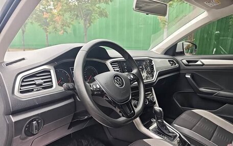 Volkswagen T-Roc I, 2022 год, 2 000 000 рублей, 4 фотография