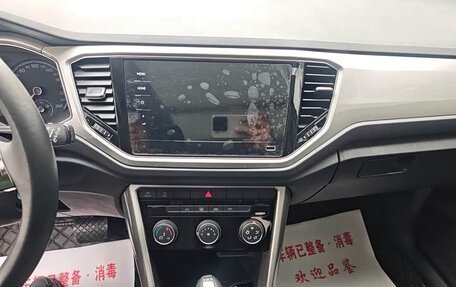 Volkswagen T-Roc I, 2022 год, 2 000 000 рублей, 15 фотография