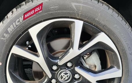 Toyota C-HR I рестайлинг, 2020 год, 2 200 000 рублей, 16 фотография