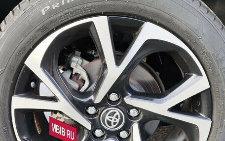 Toyota C-HR I рестайлинг, 2020 год, 2 200 000 рублей, 19 фотография