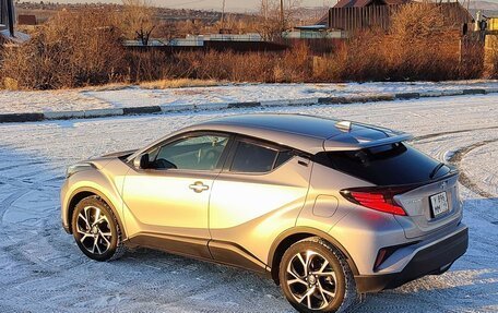 Toyota C-HR I рестайлинг, 2020 год, 2 200 000 рублей, 26 фотография