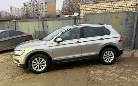 Volkswagen Tiguan II, 2017 год, 2 590 000 рублей, 2 фотография
