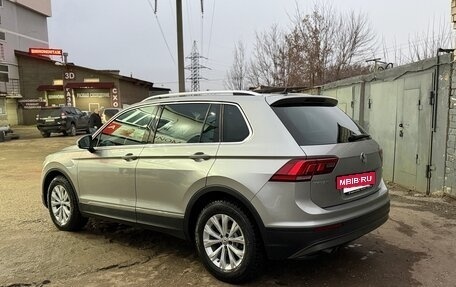 Volkswagen Tiguan II, 2017 год, 2 590 000 рублей, 3 фотография