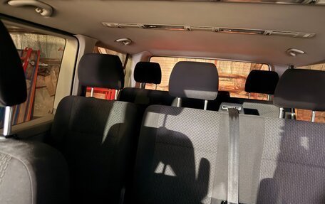 Volkswagen Caravelle T6 рестайлинг, 2018 год, 2 800 000 рублей, 3 фотография