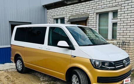 Volkswagen Caravelle T6 рестайлинг, 2018 год, 2 800 000 рублей, 6 фотография