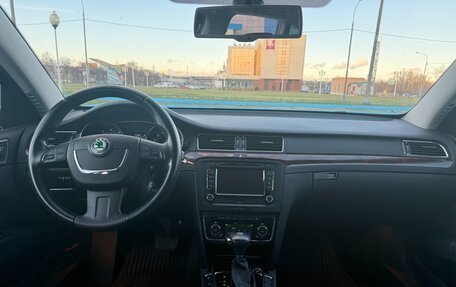 Skoda Superb III рестайлинг, 2011 год, 1 700 000 рублей, 13 фотография