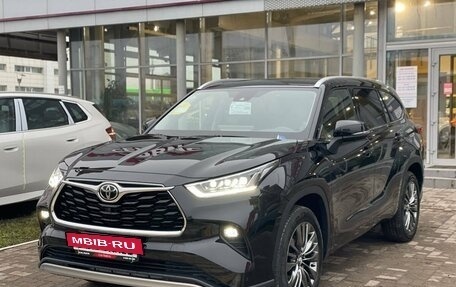 Toyota Highlander, 2025 год, 5 850 000 рублей, 2 фотография