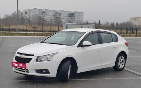 Chevrolet Cruze II, 2012 год, 745 000 рублей, 3 фотография