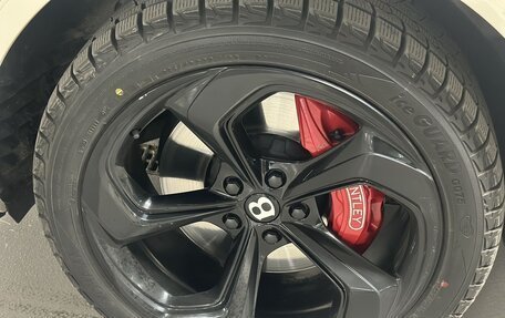 Bentley Bentayga I, 2023 год, 25 500 000 рублей, 13 фотография