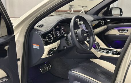 Bentley Bentayga I, 2023 год, 25 500 000 рублей, 20 фотография