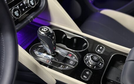 Bentley Bentayga I, 2023 год, 25 500 000 рублей, 32 фотография