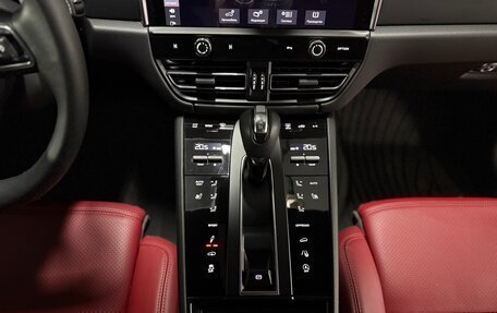 Porsche Macan I рестайлинг, 2024 год, 9 450 000 рублей, 25 фотография