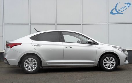 Hyundai Solaris II рестайлинг, 2017 год, 1 299 000 рублей, 5 фотография