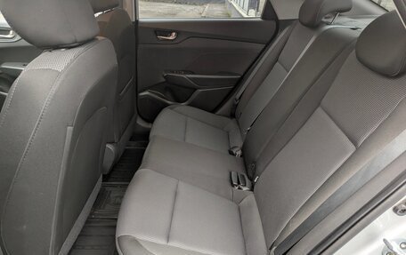 Hyundai Solaris II рестайлинг, 2017 год, 1 299 000 рублей, 14 фотография