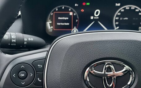 Toyota RAV4, 2025 год, 4 100 000 рублей, 14 фотография