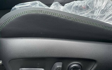 Toyota RAV4, 2025 год, 4 100 000 рублей, 13 фотография