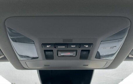 Toyota RAV4, 2025 год, 4 100 000 рублей, 17 фотография