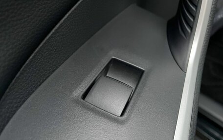 Toyota RAV4, 2025 год, 4 100 000 рублей, 26 фотография