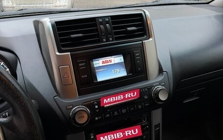 Toyota Land Cruiser Prado 150 рестайлинг 2, 2010 год, 2 499 999 рублей, 19 фотография