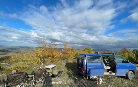 Volkswagen Caravelle T4, 1999 год, 1 300 000 рублей, 25 фотография