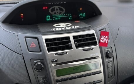 Toyota Yaris III рестайлинг, 2010 год, 590 000 рублей, 6 фотография