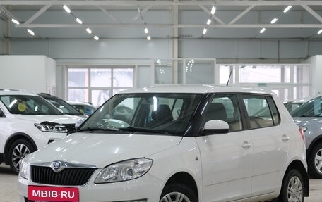Skoda Fabia II, 2013 год, 869 000 рублей, 3 фотография
