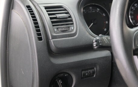 Skoda Fabia II, 2013 год, 869 000 рублей, 10 фотография