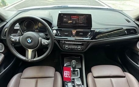 BMW 1 серия, 2022 год, 2 100 000 рублей, 12 фотография