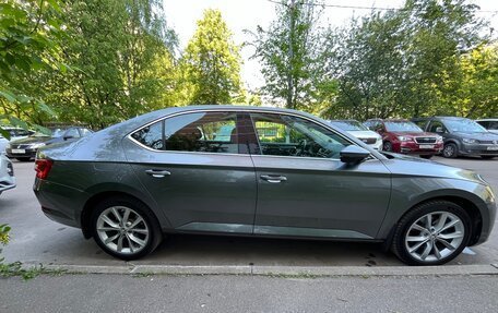 Skoda Superb III рестайлинг, 2022 год, 3 250 000 рублей, 7 фотография