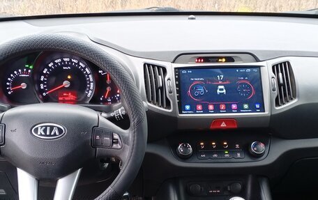 KIA Sportage III, 2010 год, 850 000 рублей, 10 фотография